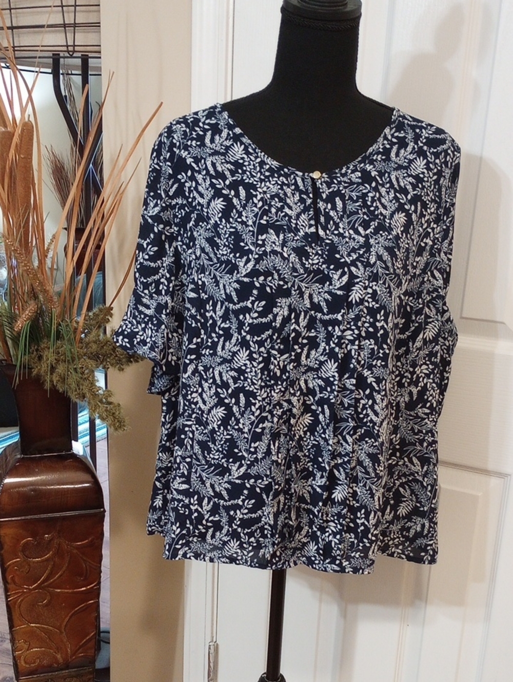 Liz Claiborne Navy Floral Print Blouse